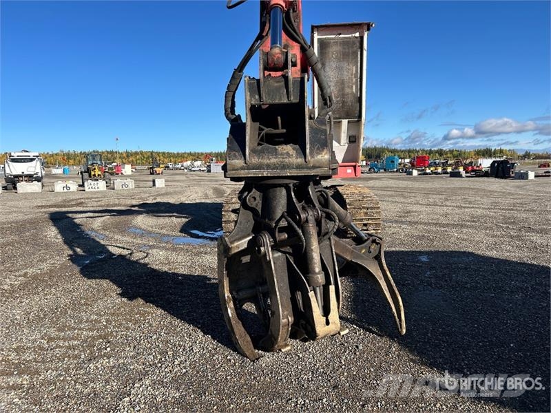 Madill 1800 Gelenkausleger Lader