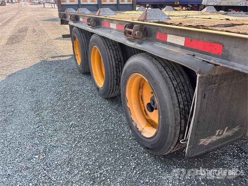 Magnum 48 ft Tri/A Step Deck Trailer Plataformas bajas