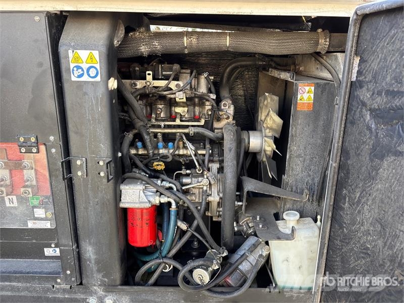 Magnum MDG25 F4 20 kW Mobile Generator Set (Inoperable) Dīzeļģeneratori