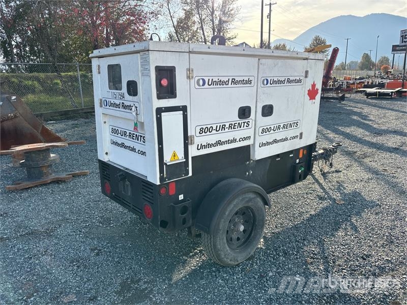 Magnum MDG25 F4 20 kW Mobile Generator Set (Inoperable) Dīzeļģeneratori