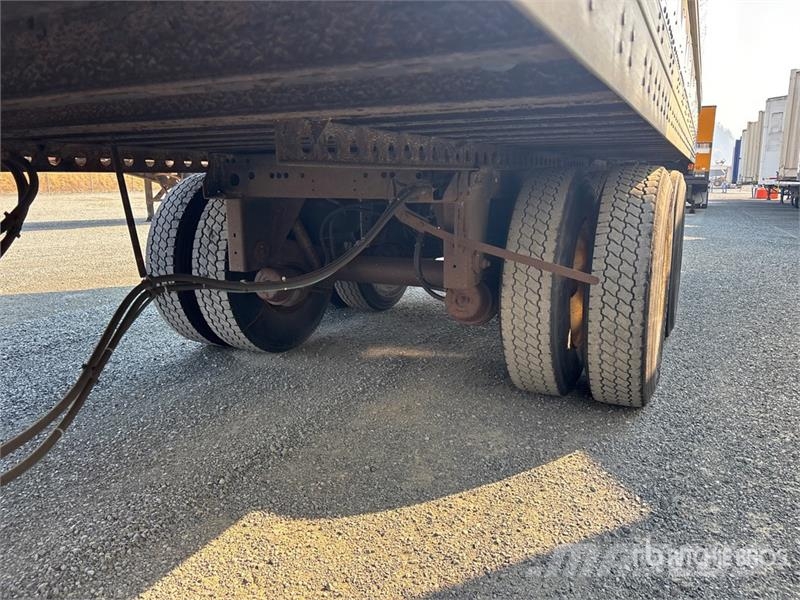 Manac 53 ft x 102 in T/A Van Trailer 厢式拖车