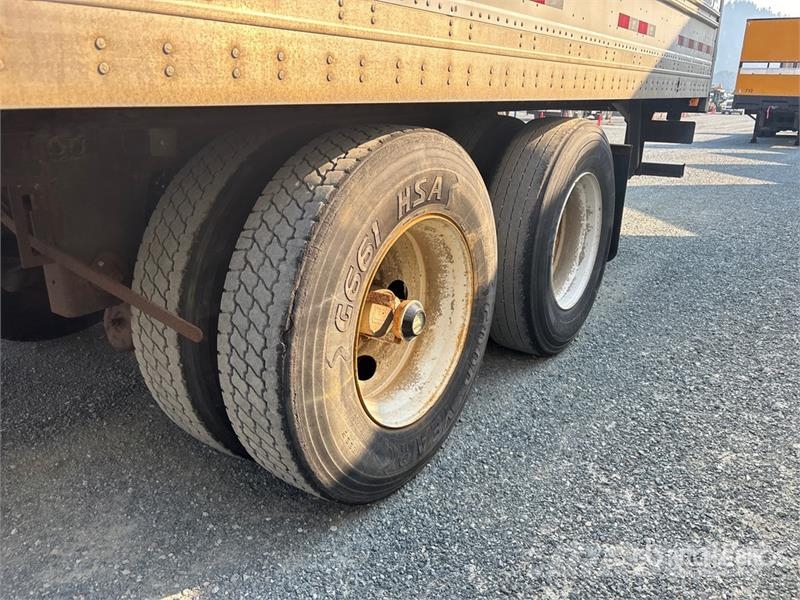 Manac 53 ft x 102 in T/A Van Trailer 厢式拖车