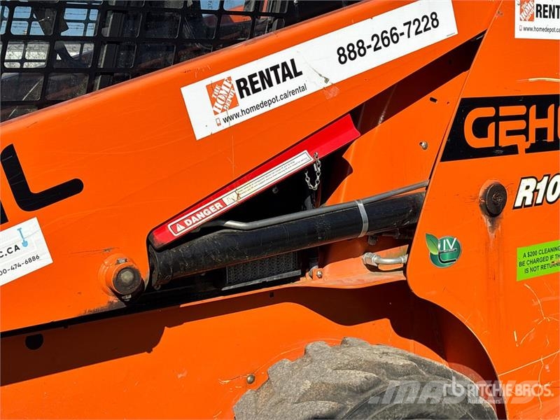 Manitou R105 Skid Steer Loader Kompaktlader