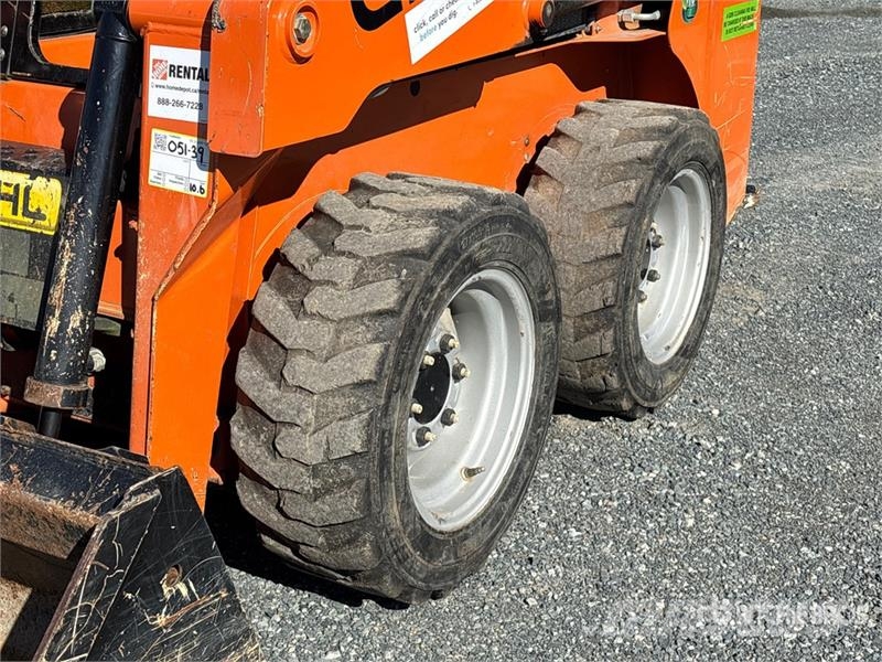 Manitou R105 Skid Steer Loader Kompaktlader