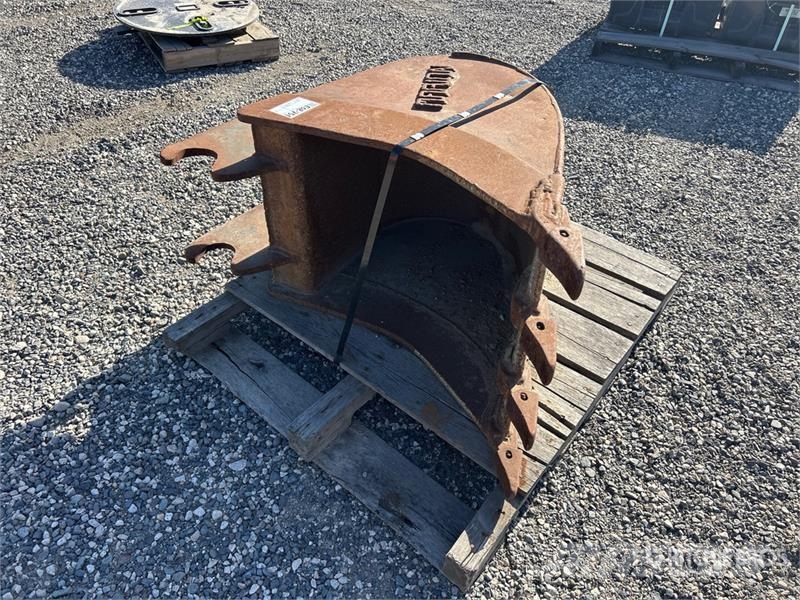 Marion 24 in Q/C Digging Excavator Bucket Cucharones