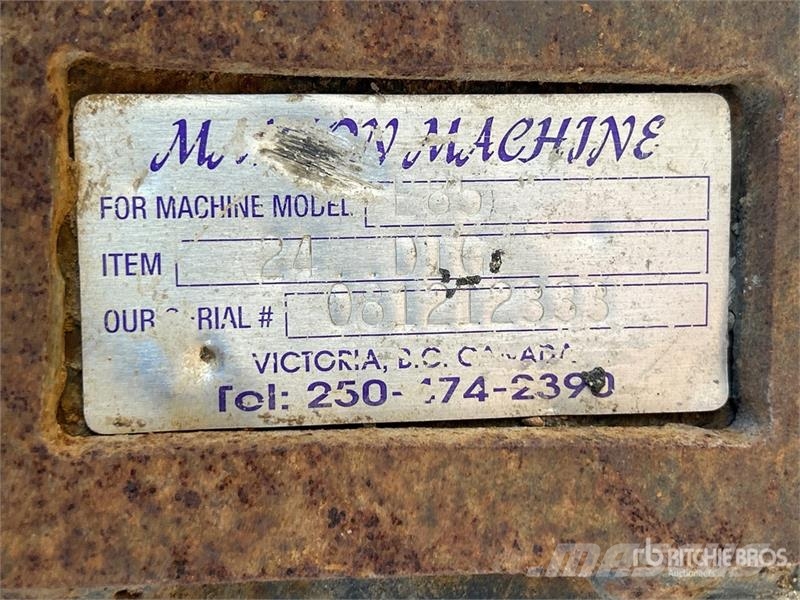 Marion 24 in Q/C Digging Excavator Bucket Cucharones
