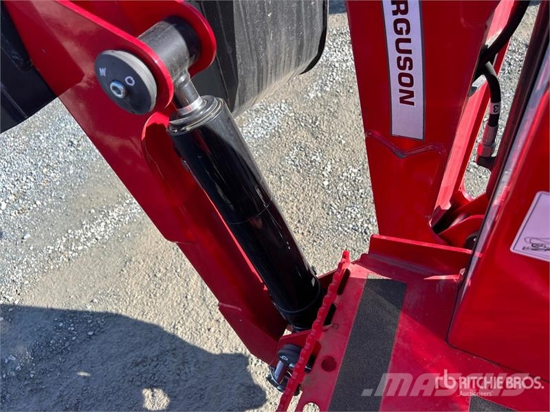 Massey Ferguson GC1725MB 4WD Tractor Traktorer