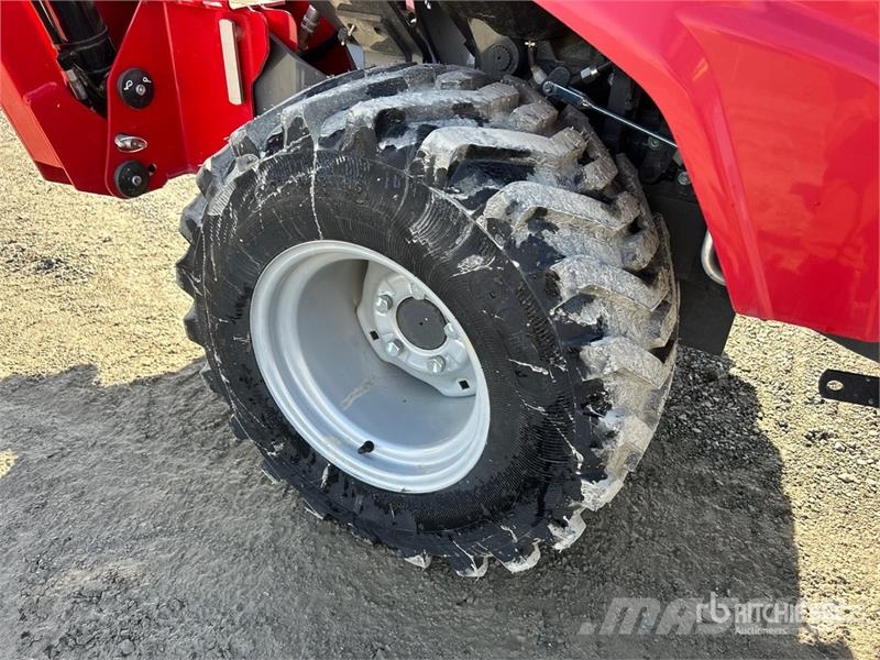 Massey Ferguson GC1725MB 4WD Tractor Traktorer