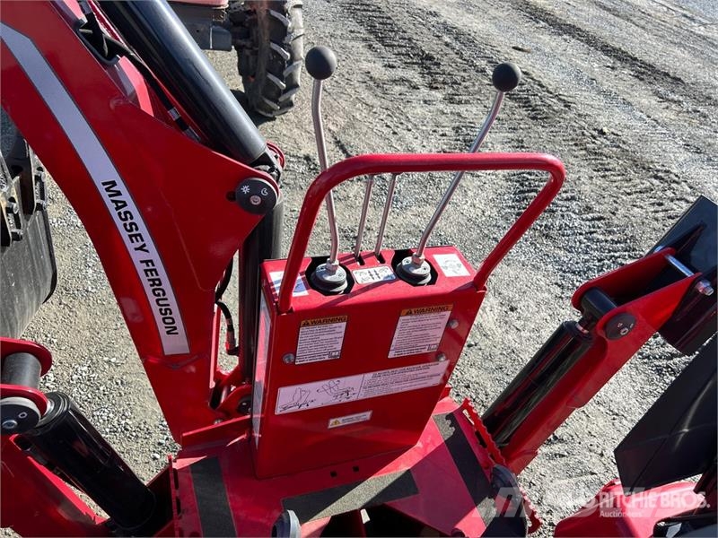 Massey Ferguson GC1725MB 4WD Tractor Traktorer
