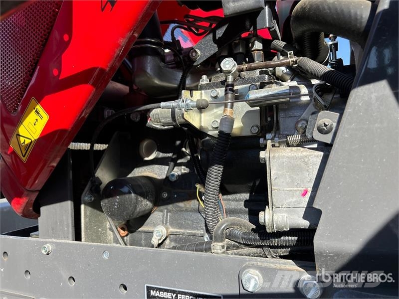 Massey Ferguson GC1725MB 4WD Tractor Traktorer