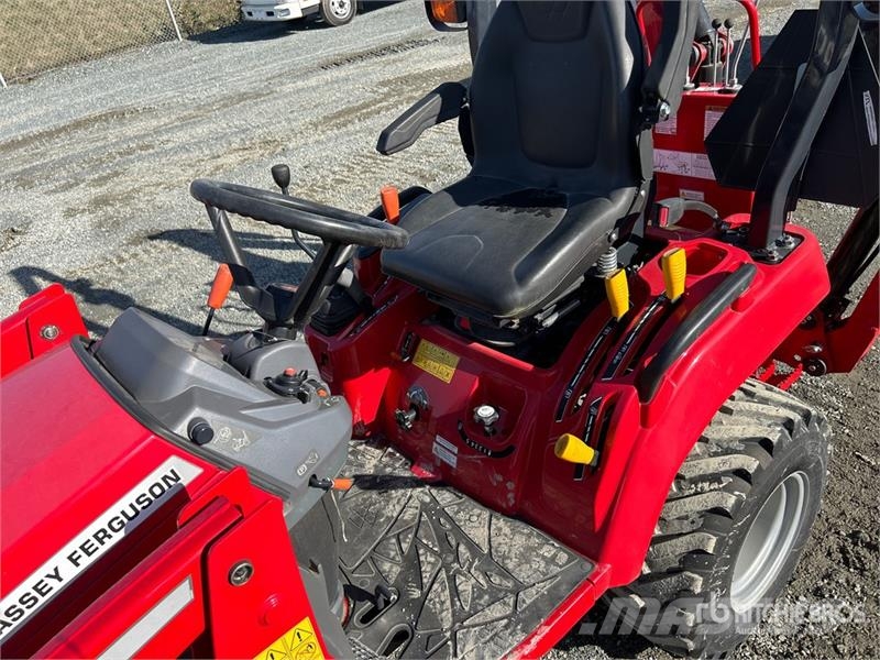 Massey Ferguson GC1725MB 4WD Tractor Traktorer