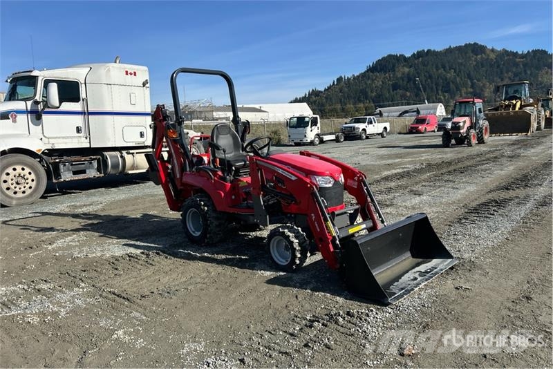 Massey Ferguson GC1725MB 4WD Tractor Traktorer