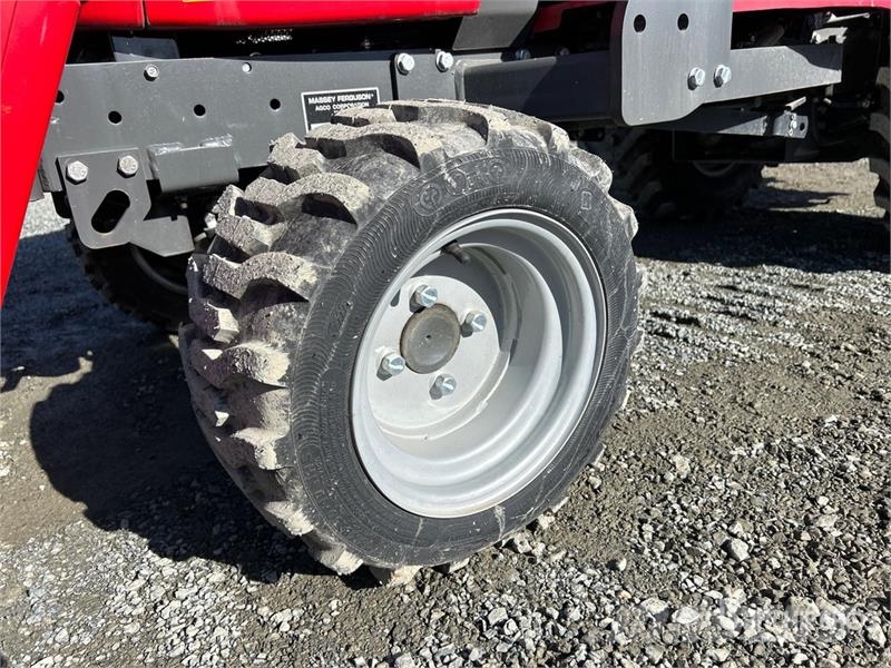 Massey Ferguson GC1725MB 4WD Tractor Traktorer