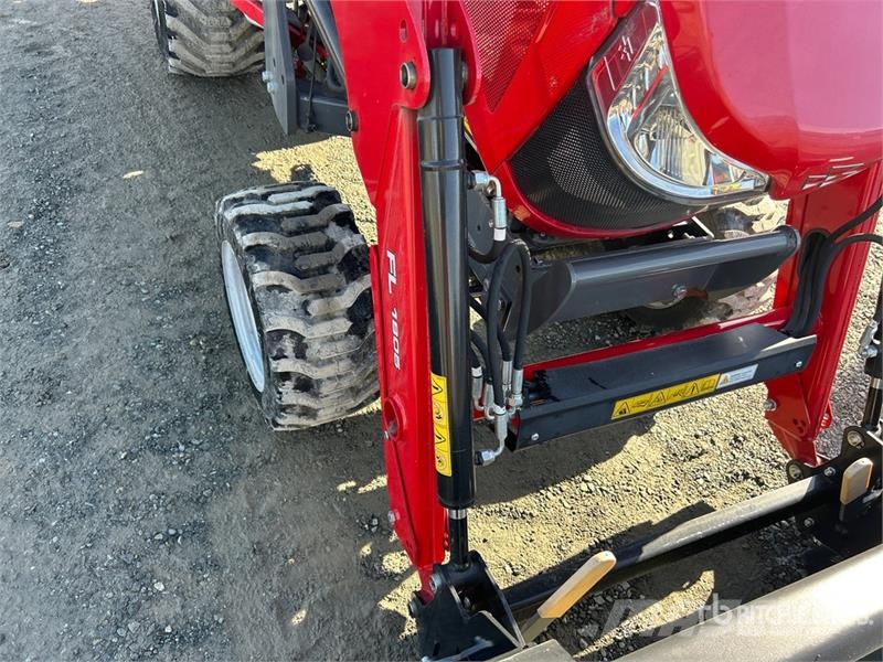 Massey Ferguson GC1725MB 4WD Tractor Traktorer