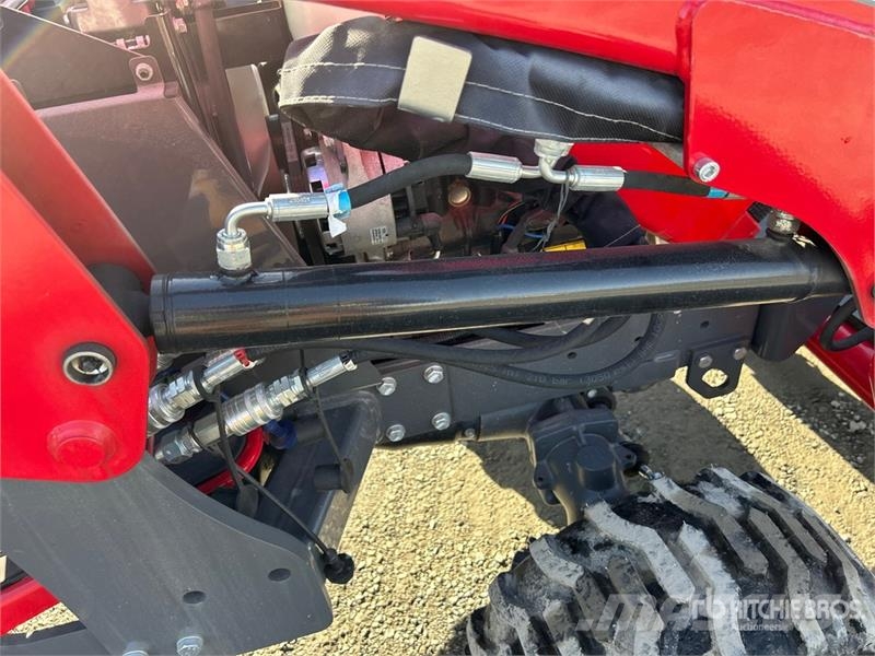 Massey Ferguson GC1725MB 4WD Tractor Traktorer