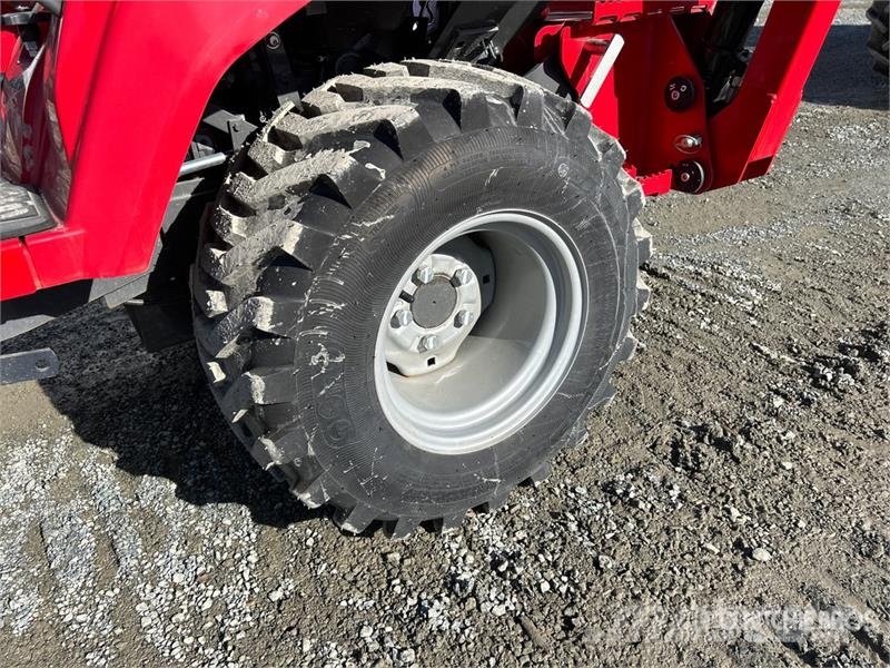 Massey Ferguson GC1725MB 4WD Tractor Traktorer