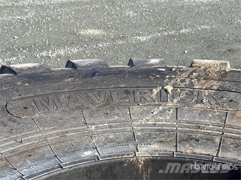  Maverick of (2) Maverick 29.5R25 Tires Gume, točkovi i felne