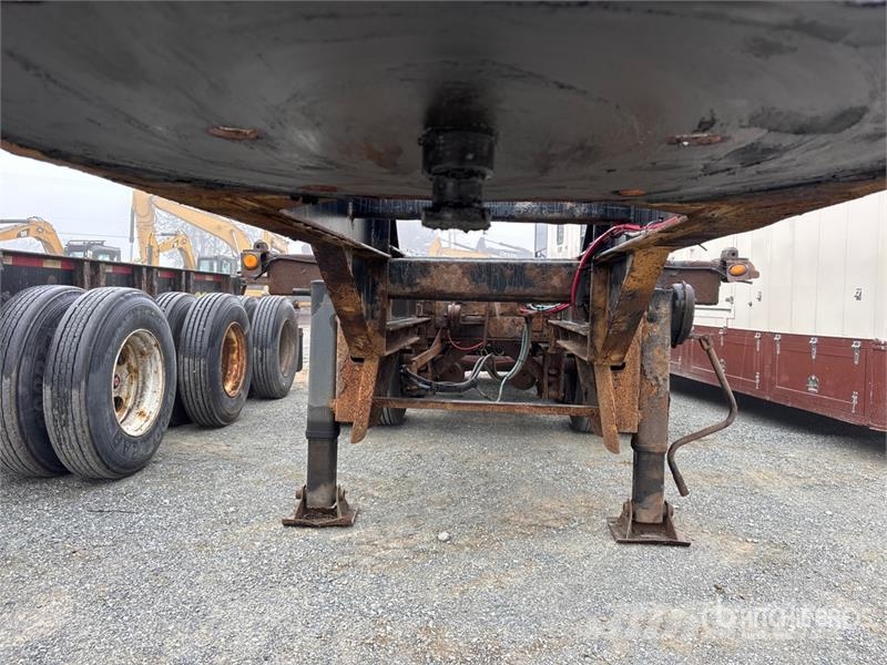 Max Atlas Tri/A Extendable Container Trailer Remorque porte container