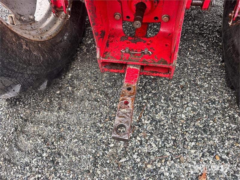 McCormick CX105 الجرارات
