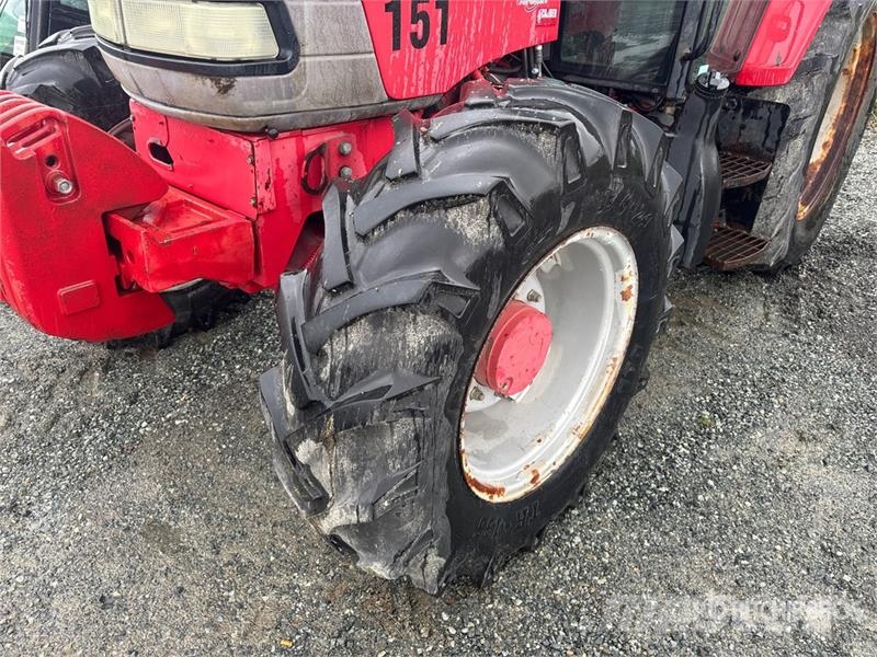 McCormick CX105 الجرارات