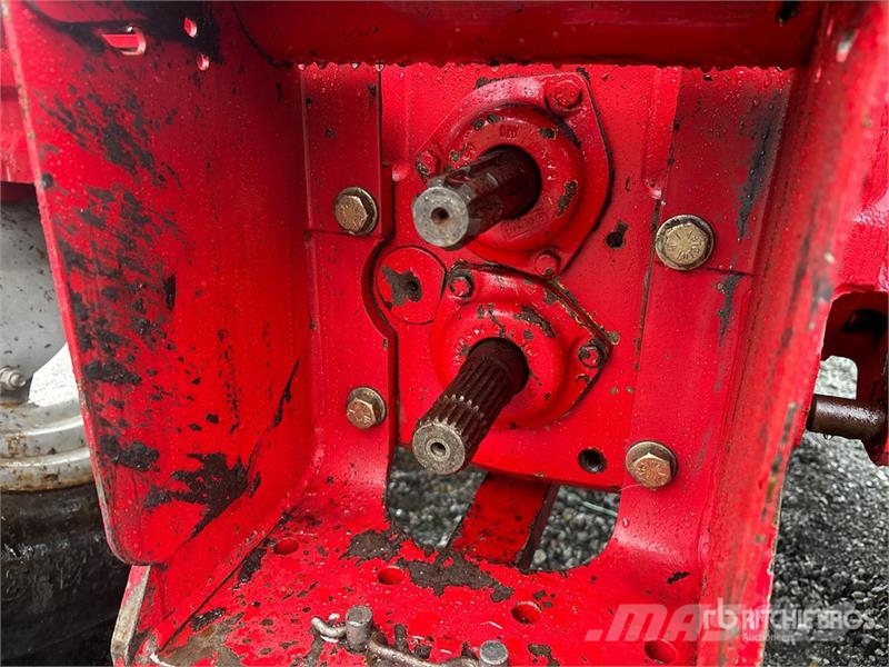 McCormick CX105 الجرارات