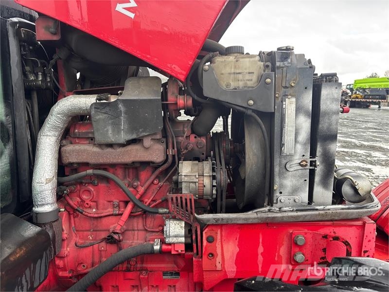 McCormick CX105 الجرارات