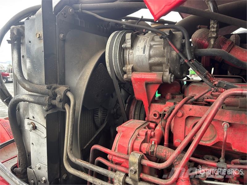 McCormick CX105 الجرارات