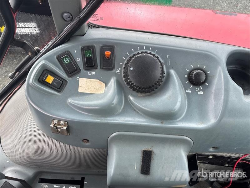 McCormick CX105 الجرارات