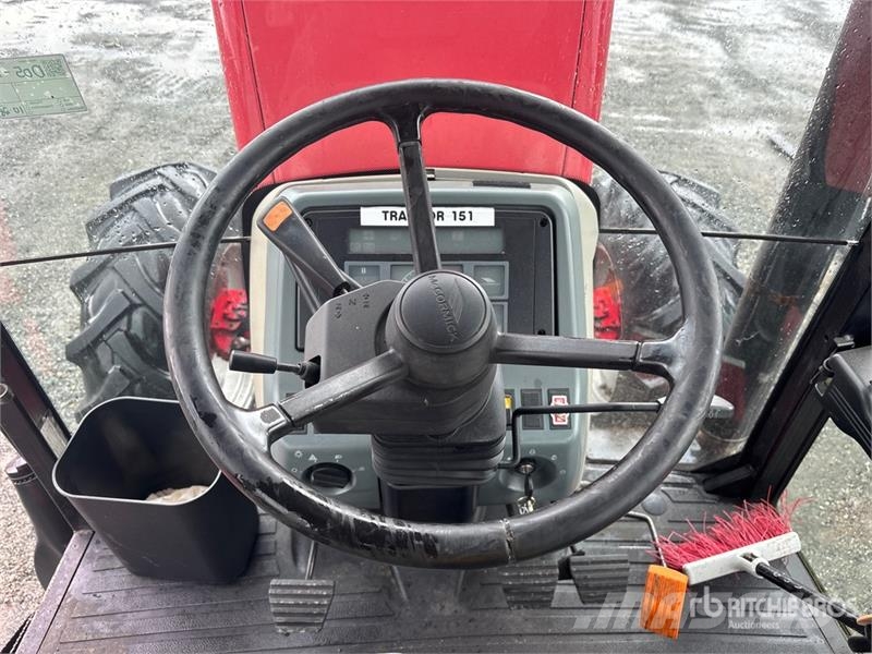 McCormick CX105 الجرارات