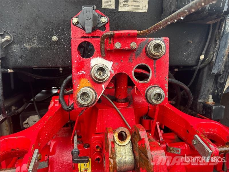McCormick CX105 الجرارات