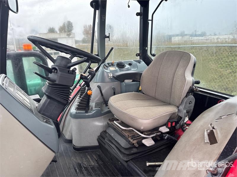 McCormick CX105 الجرارات