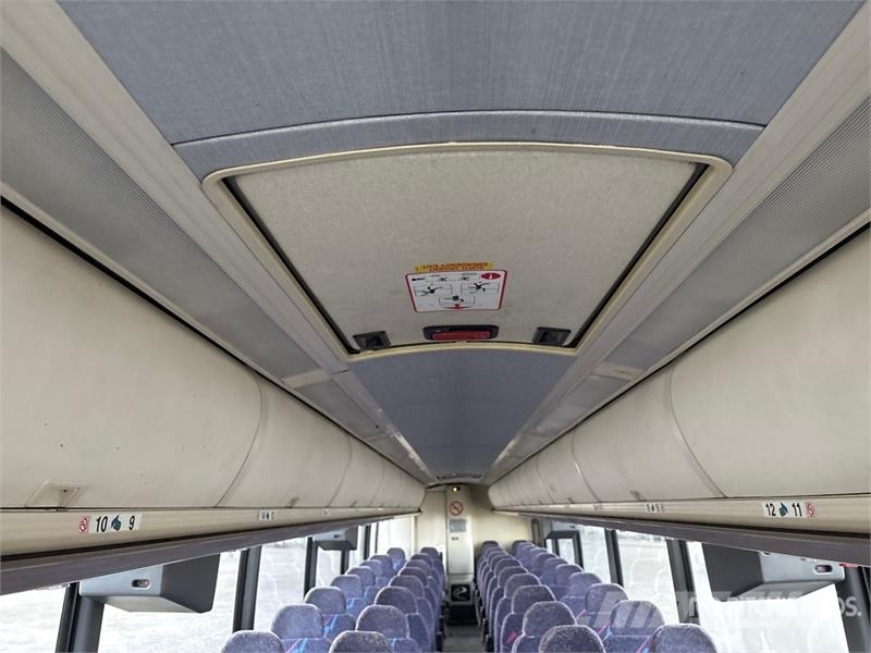 MCI 6x2 Coach المركبة