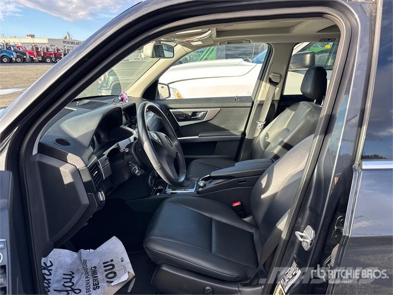 Mercedes-Benz GLK350 AWD SUV Avtomobili