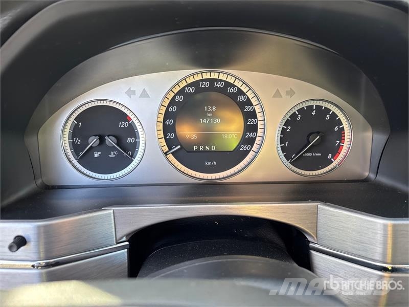 Mercedes-Benz GLK350 AWD SUV Avtomobili
