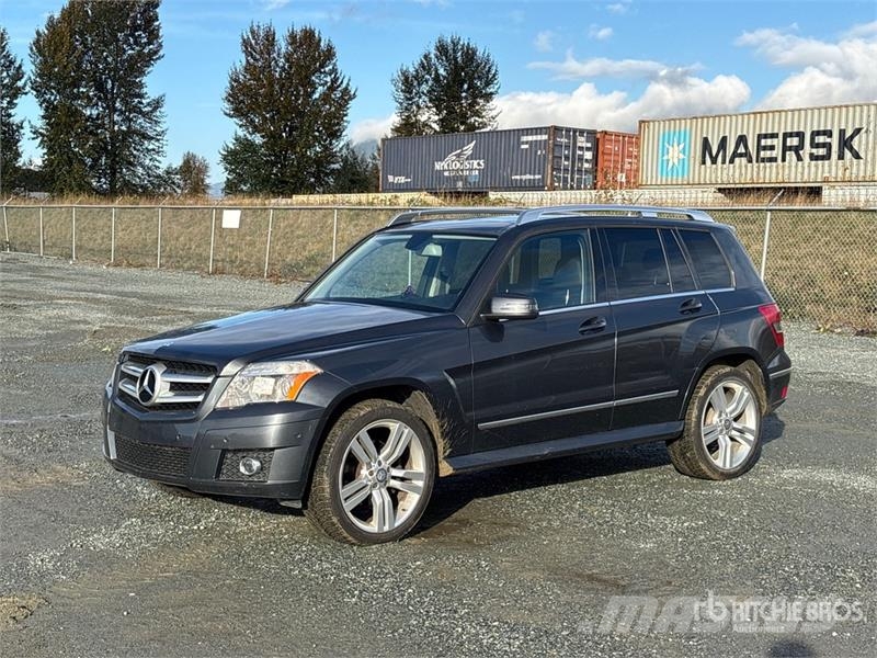 Mercedes-Benz GLK350 AWD SUV Avtomobili