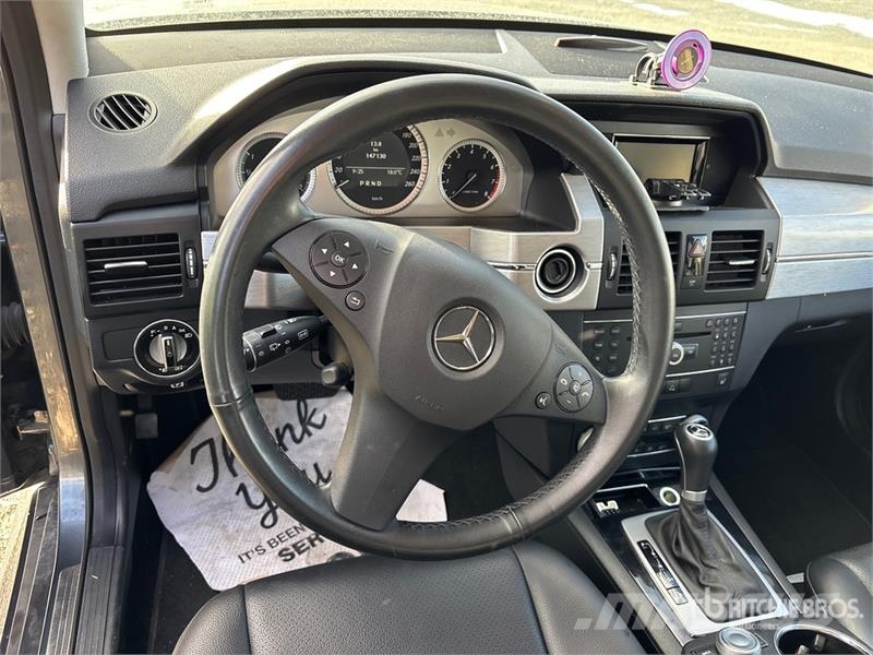 Mercedes-Benz GLK350 AWD SUV Avtomobili