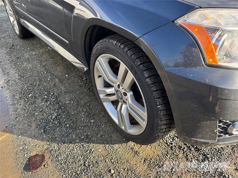 Mercedes-Benz GLK350 AWD SUV Avtomobili