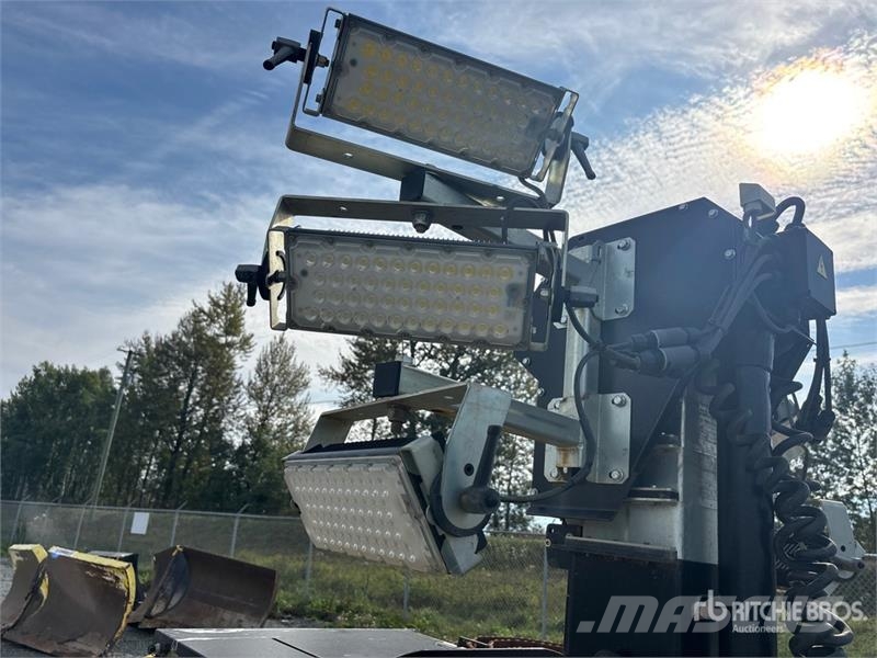 Metrolite HLT-6150 4.2 kW Solar Light Tower Lystårne