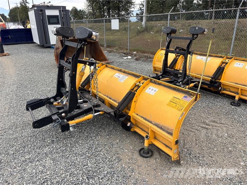 Meyer LP-9.0 9 ft 2 Way Snow Plow - Fits 2022 F-650 Снежные отвалы и плуги
