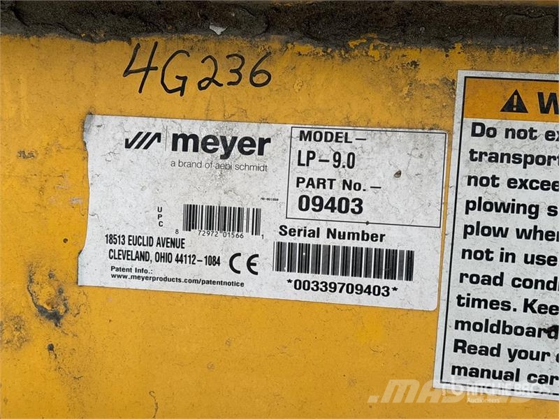 Meyer LP-9.0 9 ft 2 Way Snow Plow - Fits 2022 F-650 Снежные отвалы и плуги
