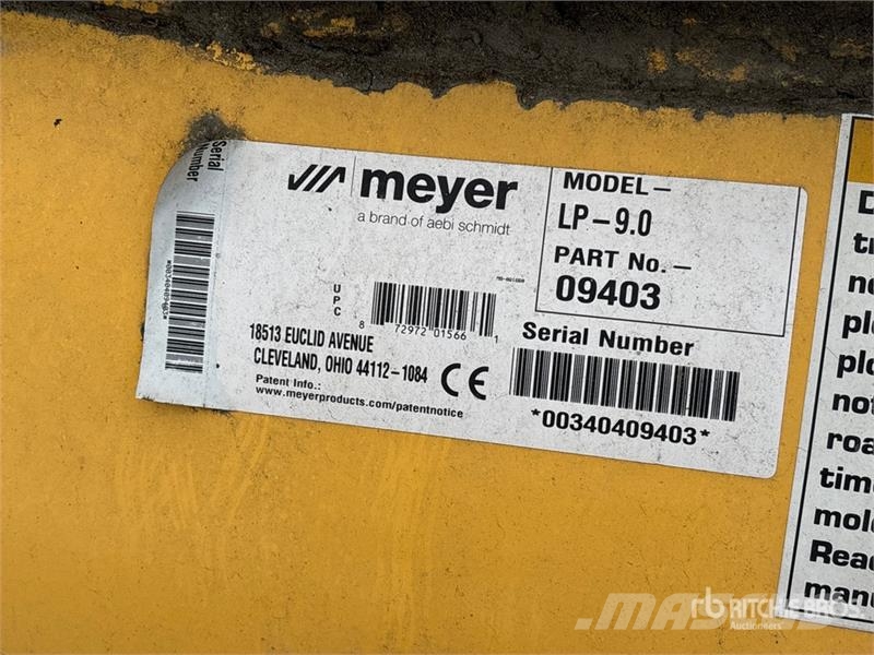 Meyer LP-9.0 9 ft 2 Way Snow Plow - Fits 2022 F-650 Sniega naži un tīrītāji