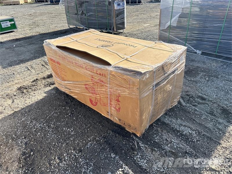  MGC40-RED 3 TT E-Trike Mini Scooter (Unused) مركبات لجميع التضاريس