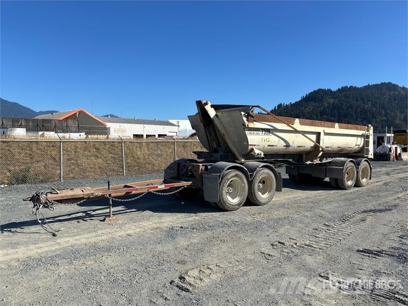 Midland 24 ft 3 in Quad/A Turntable End Dump Trailer Tipphengere