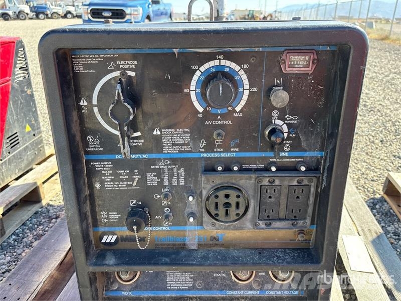 Miller Trailblazer 251 ماكينات لحام