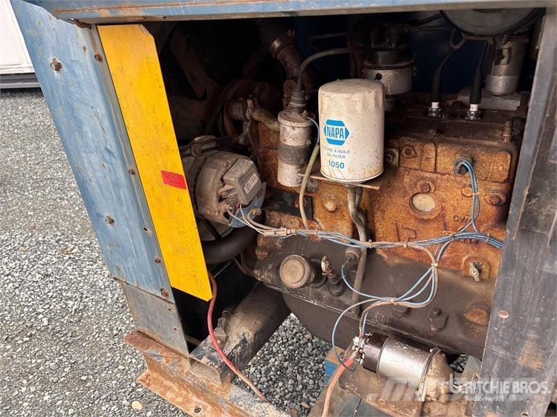 Miller Trailblazer 55G 400 A Skid-Mounted Multi-Process E Poste à souder