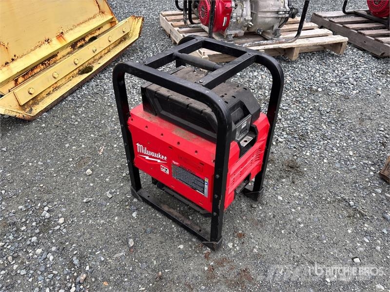 MILWAUKEE MXF0022XC Portable Generator Set Другие генераторы