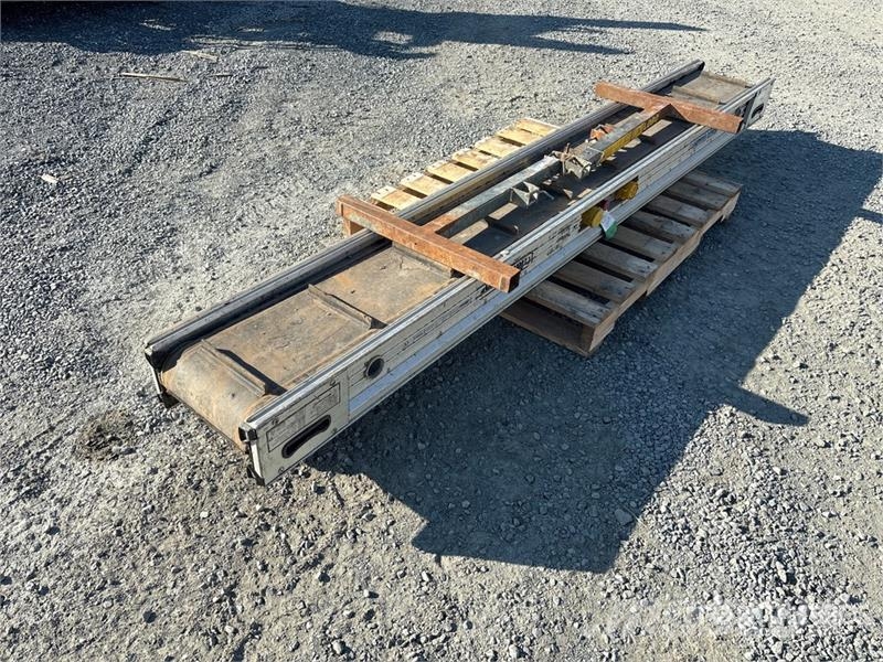  MiniVeyor 12 in x 10 ft Conveyor معدات البناء - غير ذلك