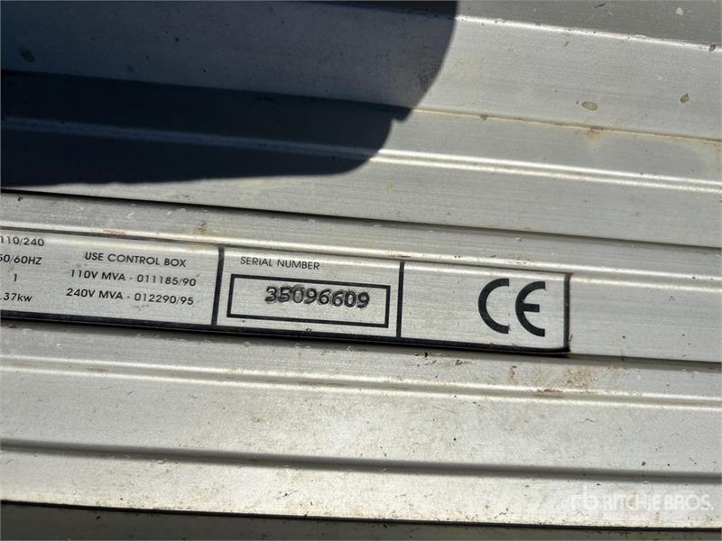  MiniVeyor 12 in x 10 ft Conveyor معدات البناء - غير ذلك