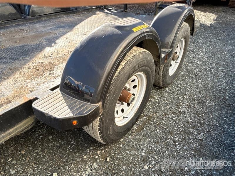  Miska 6X14UT 14 ft T/A Equipment Trailer Rimorchio per il trasporto di veicoli