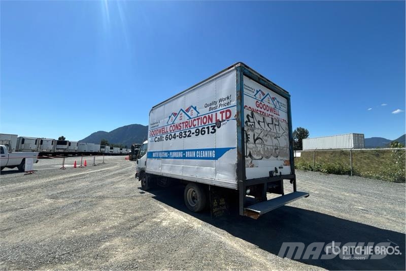 Purchase Mitsubishi FE639 box trucks, Bid & Buy on Auction - Mascus